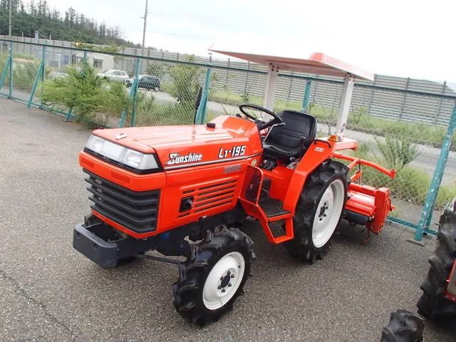 Трактор Kubota L1-195D